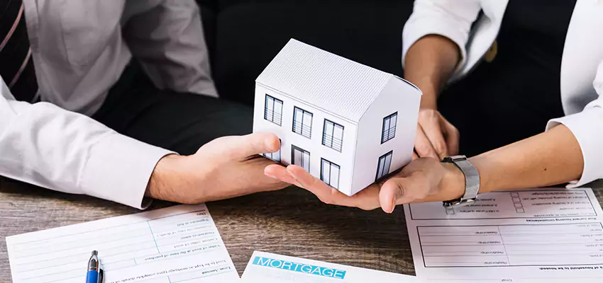 How We Determine Your Sell House for Cash Offer in Centereach, New York?