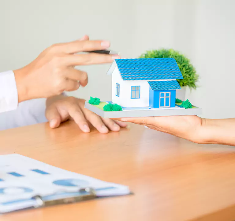 Why Choose Us to Sell a House with a Reverse Mortgage in Centereach, NY?